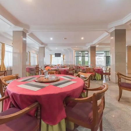 Hotel Ayong Linggarjati Kuningan Mitra Reddoorz المظهر الخارجي الصورة