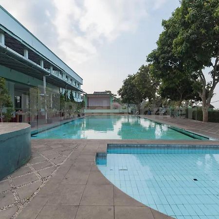 Hotel Ayong Linggarjati Kuningan Mitra Reddoorz المظهر الخارجي الصورة